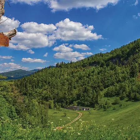 Case de vacanță Cozy In With Sauna